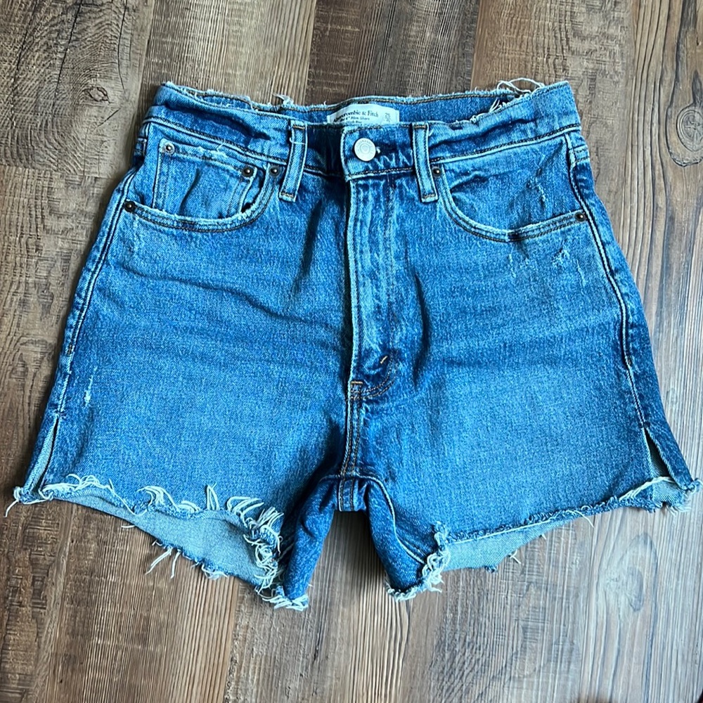 Abercrombie High Waisted Mom Shorts